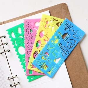 

Set Penggaris Anak Edukatif – Alat Ukur Belajar dengan Motif Menggemaskan untuk Si Kecil