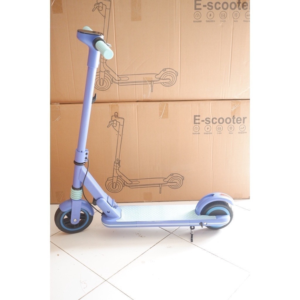 Skuter Listrik / NINEBOT E8 eKickScooter - Segway Electric Scooter