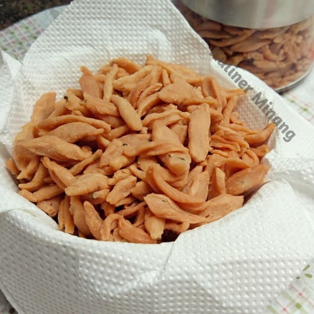 

Kuliner Minang Kue Bawang Gunting Oleh-Oleh Cemilan Makanan Khas Payakumbuh Padang Asli 250g Jajanan Snack AX00