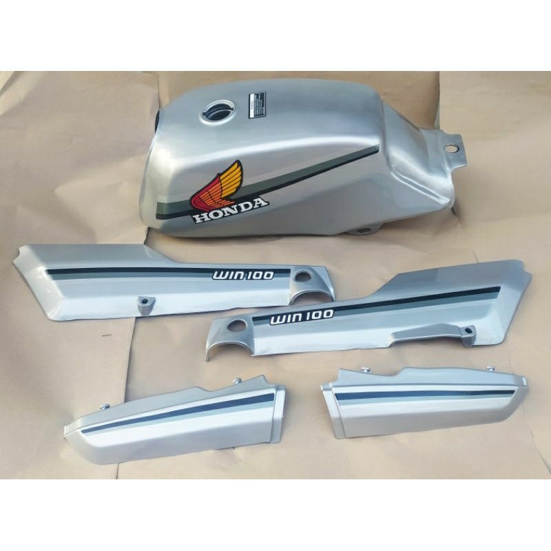 cover body win set tangki win cat warna silver set sticker body