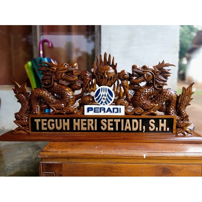 PAPAN NAMA / PAPAN NAMA KAYU UKIR/ PAPAN NAMA MEJA UKIR / Kayu Jati FJ557