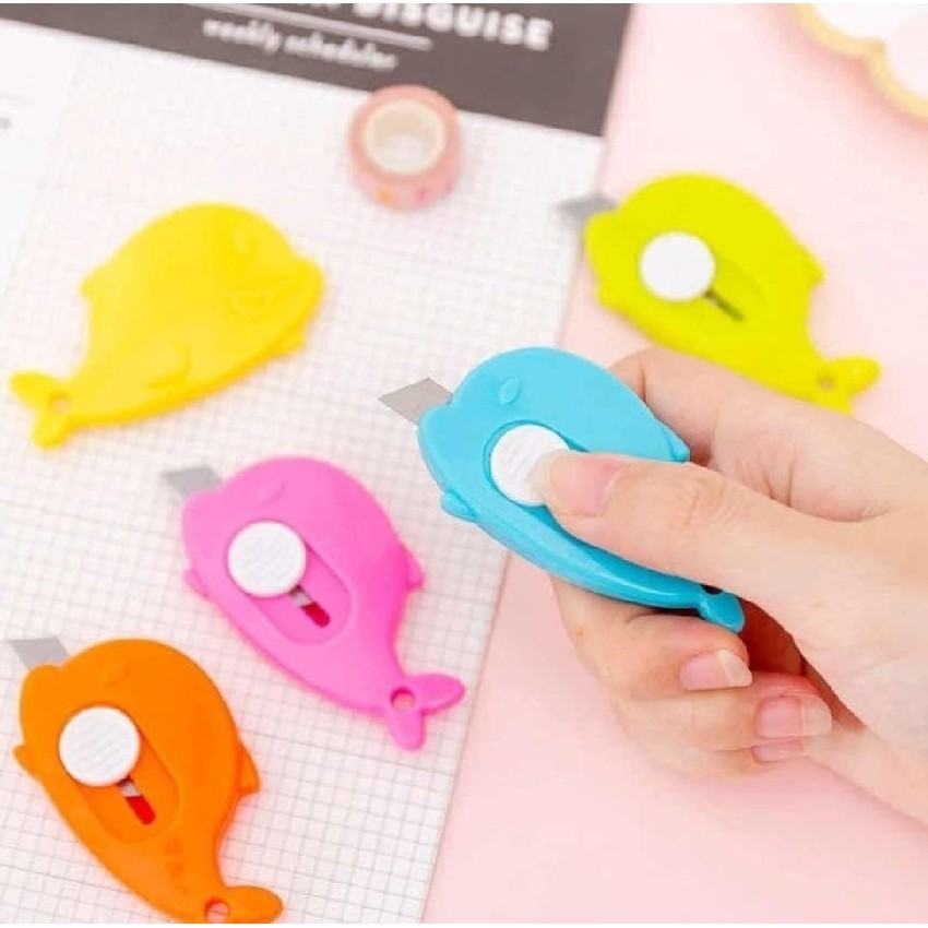 

Cutter Mini Karakter Ikan Paus Dolphin Whale Pisau Kater Pemotong Kertas Travel Size Portable Kartun Paket Online Alat Tulis Kantor ATK Dokumen
