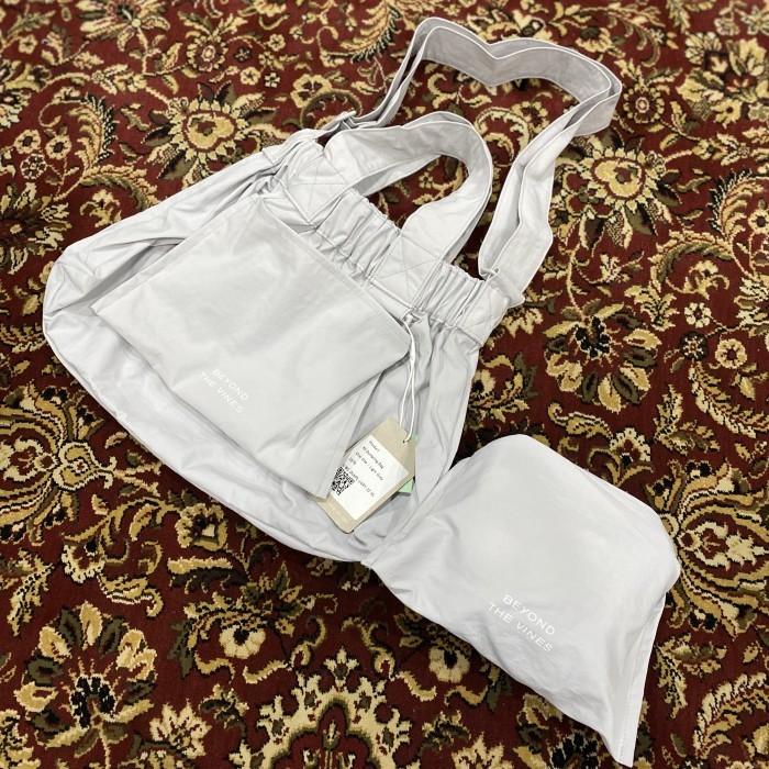 PROMO - NEW Beyond The Vines XS / M Dumpling Bag - Light Grey, XS
