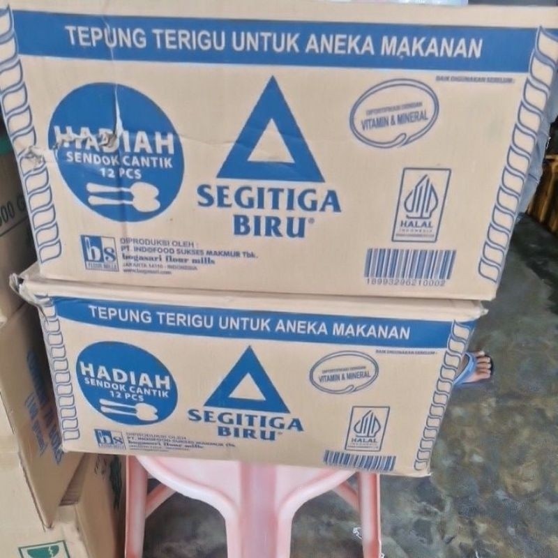 

Tepung Segitiga Biru bening 1ktr