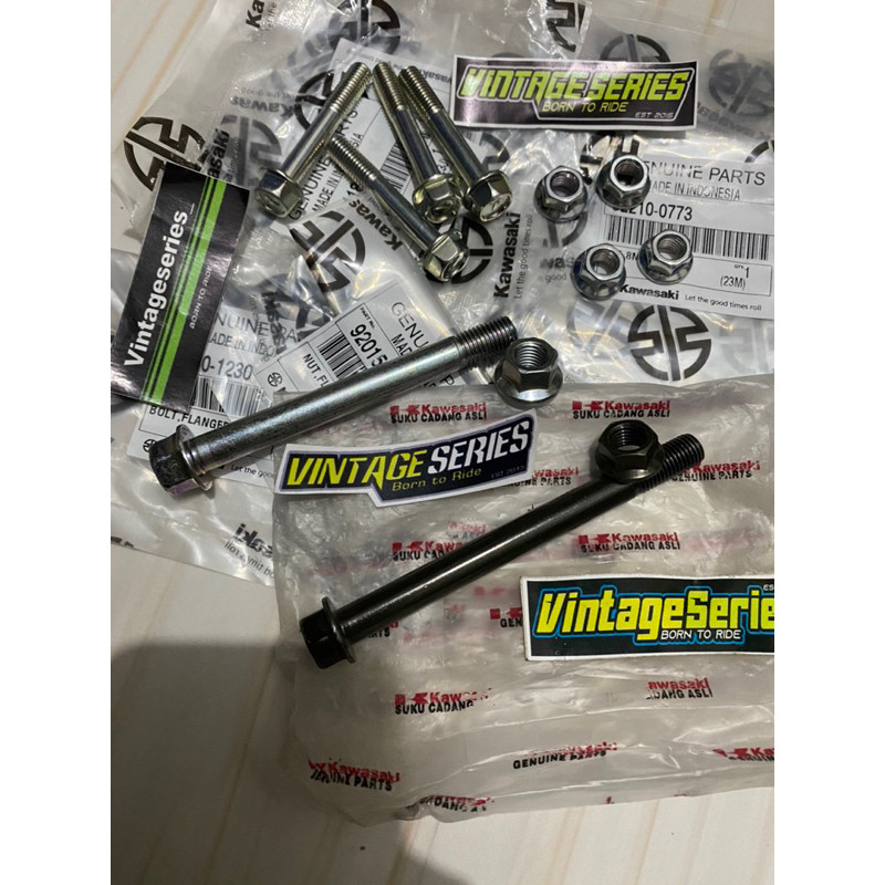 BAUT MESIN BAWAH NINJA R RR SS BAUT KRENGKES DEPAN BELAKANG NINJA RR RSS MUR BAUT MESIN BAGIAN BAWAH