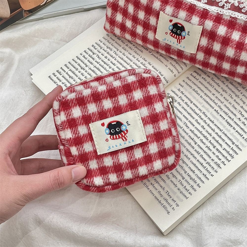 

Korean Style Plush Plaid Pencil Case Cute Sweet Cosmetics Zipper Bag Simple Desktop Storage Travel Toiletry Pockets Student