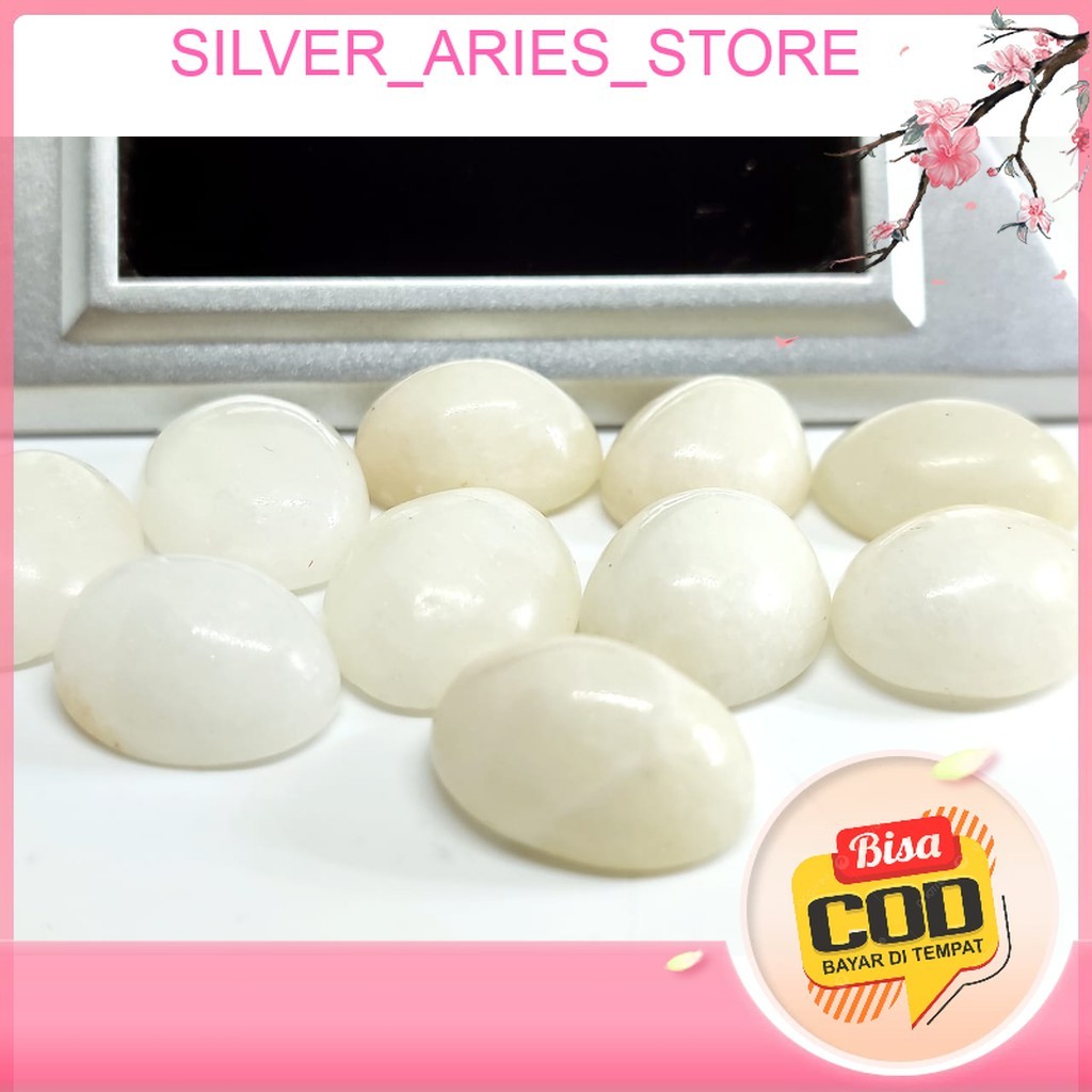 Silver Aries.  Batu Mani Gajah Putih Kristal Bisa Bergerak didalam air cuka / Batu Akik Mani Gajah /