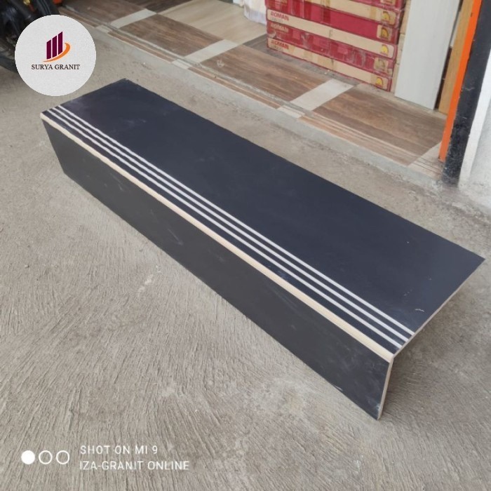 granit tangga 30x100 dan 20x100 hitam dop