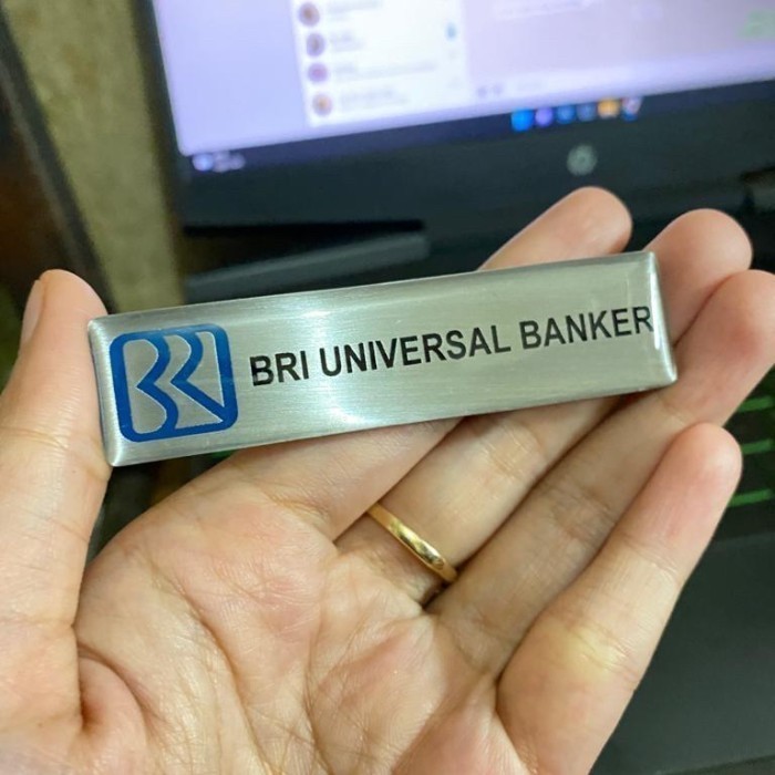 

Nama Dada Lapis Resin (SILVER ASLI)/Name Tag/Nametag/Papan Nama Dada/Name Tag Akrilik Resin