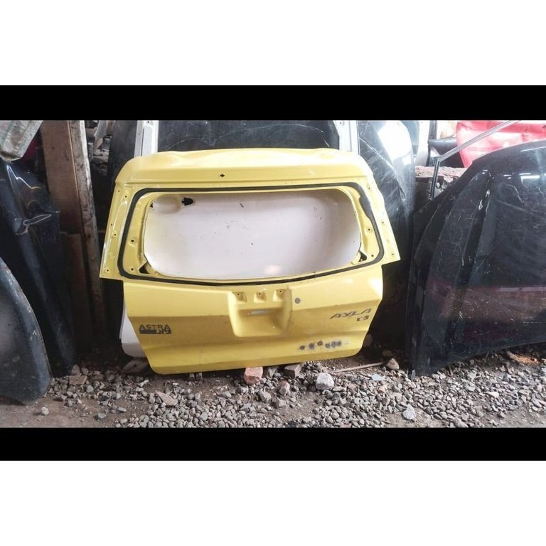 Pintu bagasi daihatsu ayla 2023 2024