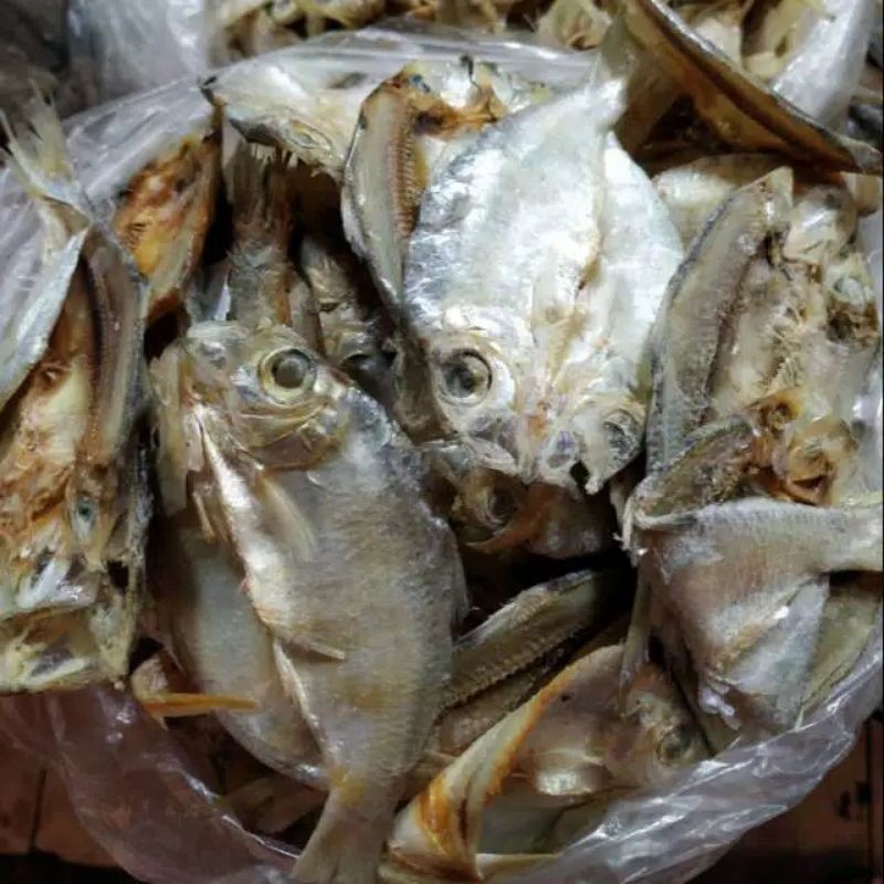 

Ikan Asin Belah / Kemasan 500 gram