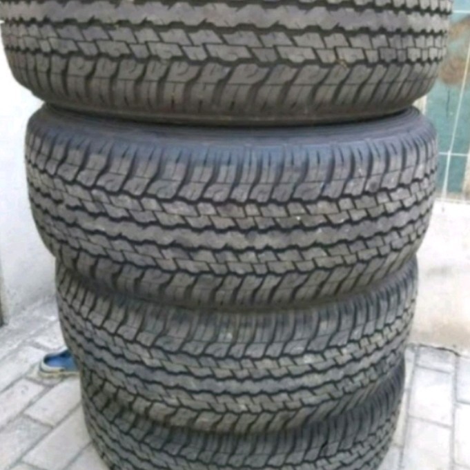 Ban Mobil Second Ring 18 Ukuran 265/60 R18 Merek Dunlop