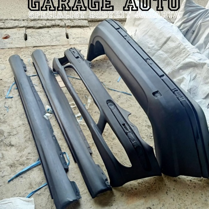 Bodykit bemper bumper MercedesBenz Merci Mercy W203 AMG mata kacang - SIDEKANKIR W203