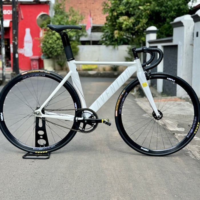 Fullbike Aventon Mataro 2018 Fixie Fixed Gear Single Speed