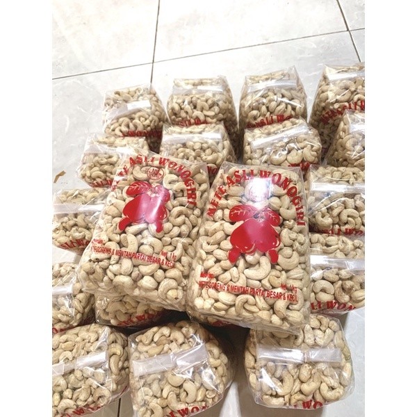 

METE KERING MENTAH PREMIUM WONOGIRI CASHEWNUT