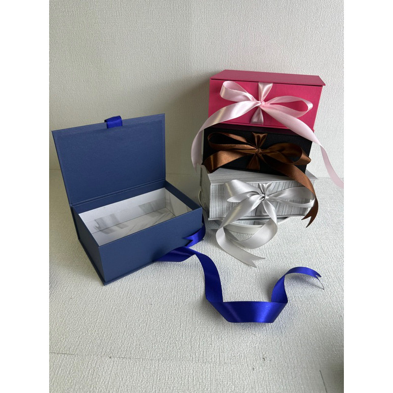 

KOTAK KADO EXCLUSIVE | Kotak kado premium| kOTAK KADO PITA 18,5cm x 13cmx 7cm