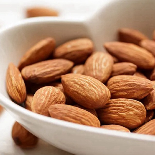 

GWP - Kacang Almond John Farmer 500g Premium original