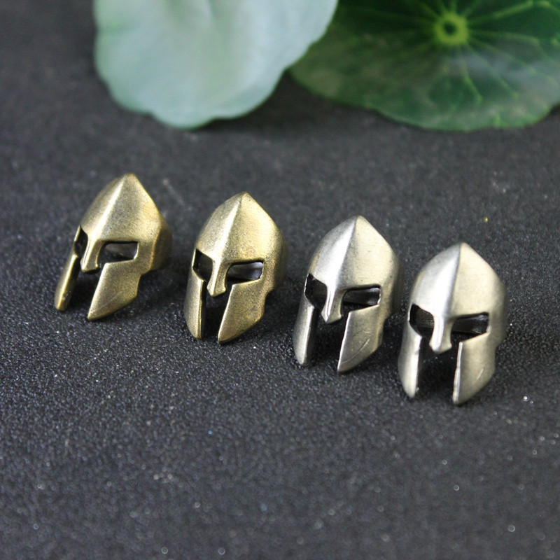 

Retro Brass Spartan Warrior Helmet Knife Beads Lanyard Hangings Jewelry DIY Paracord EDC Outdoor Carabiner Pendants Accessories