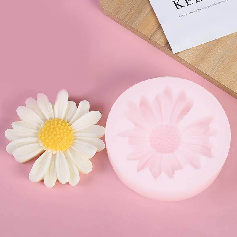 

DIY Candle Silicone Mold Daisy Chamomile Flower Candle Wax Mould Handmade Soap Candle Molds Car Aromatherapy Making Home Decor