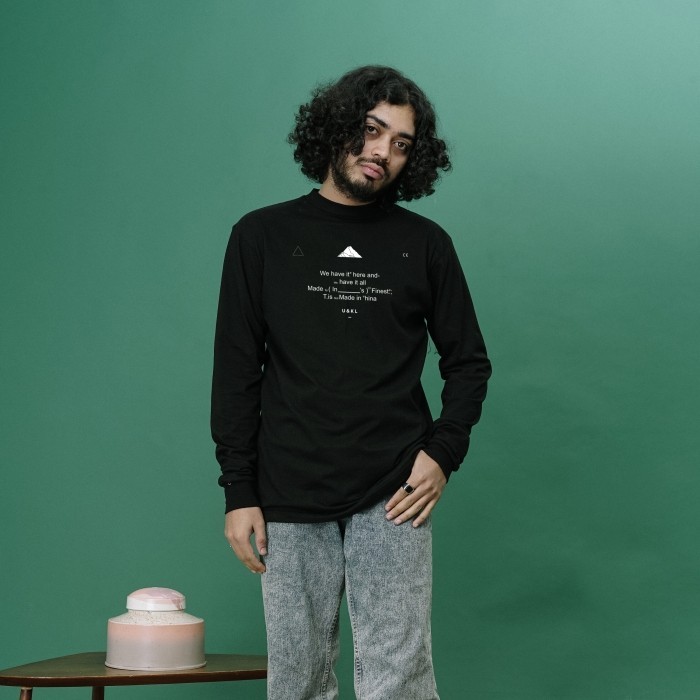 UNKL347 Kaos Longslevees Katun Kaos Lengan Panjang Motif Hitam CAWA