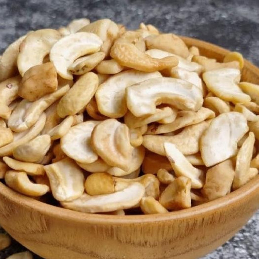 

Kacang Mede Belah Dua Mete Mentah WS-2 White Split-2 Grade 2 Berat 1/2 Kg