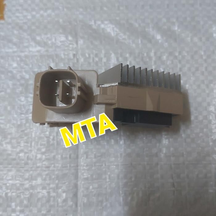 IC REGULATOR/ALTERNATOR HINO 500