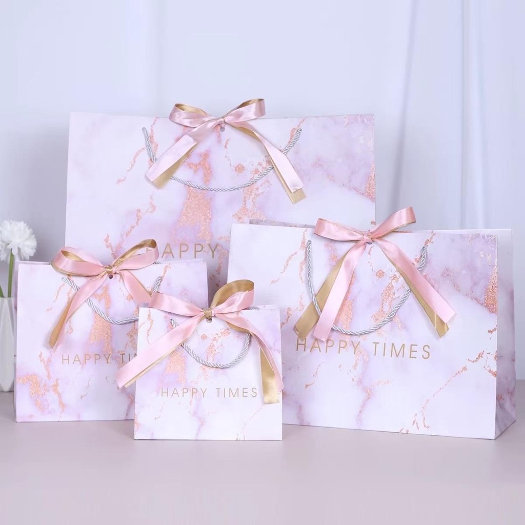 

Variant S-325 -Paperbag - Paper bag - Paperbag Kado - Gift Bag - Premium PaperBag -Kantong Kado - Kantong Souvenir - Tas Kado Premium Souvenir Wedding - Goodie Bag - Paperbag Pita - PaperBag Tas Hadiah - PaperBag Premium Quality - Hadiah Wedding Souvenir