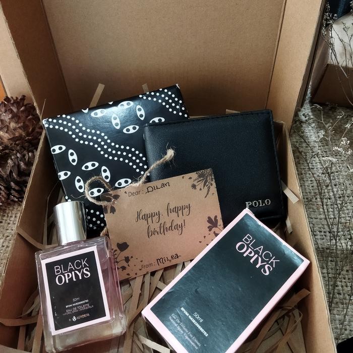 

KADO ULANG TAHUN COWOK/HAMPERS COWOK/HADIAH ULTAH PACAR GIFTBOX - Paket A, Request kata