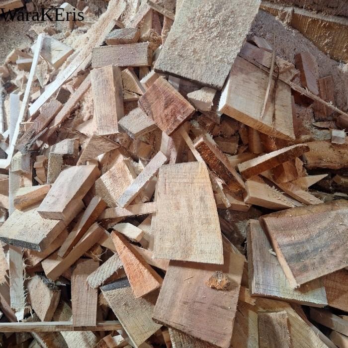 LIMBAH KAYU MAHONI POTONGAN MASIH BISA DIMANFAATKAN (UKURAN CAMPUR) WR12