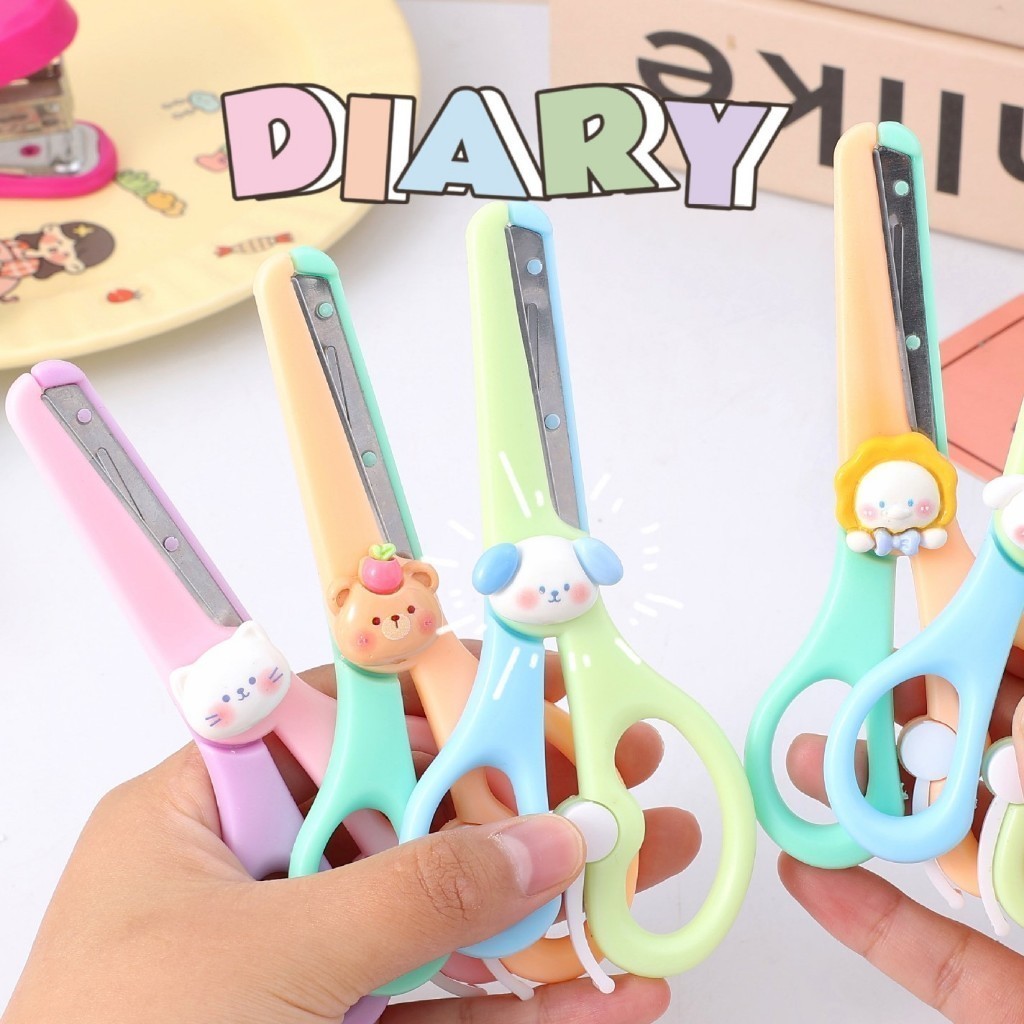 

Gunting Anak Lucu Alat Sekolah Anak / Gunting DIY Motif Karakter /Portable Mini Size Scissors