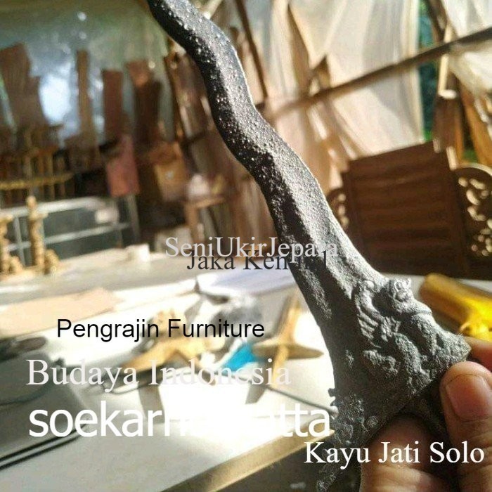 

keris singo amboro keleng baja gonjo iras ter ter murah murah murah TERLANJUR MURAH