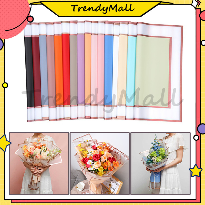 

Kertas Buket Cellophane Double Gold Border Flower Wrapping/Flower Wrapping Paper Celophane/Kertas Buket Double Frame Gold Cellophane Flower Wrapping/ Cellophane Paper