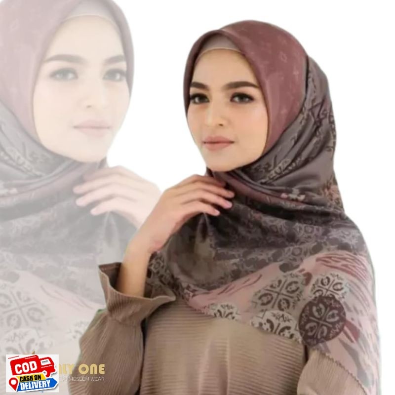 ZM Zaskia Mecca - Kayu Aro Black Scarf Kerudung Segi Empat Voal /Hijab Voal fashion  Laser Cut Terba