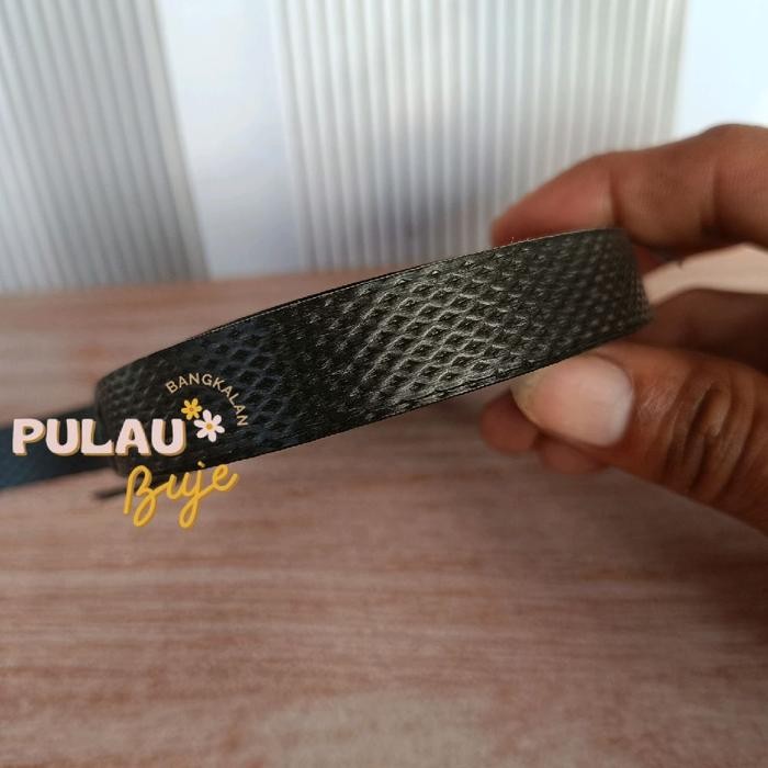 Sendaren Layangan Tali Peti Tipis 4 Meter – Hitam | Tebal 1mm, Lebar 1,4cm