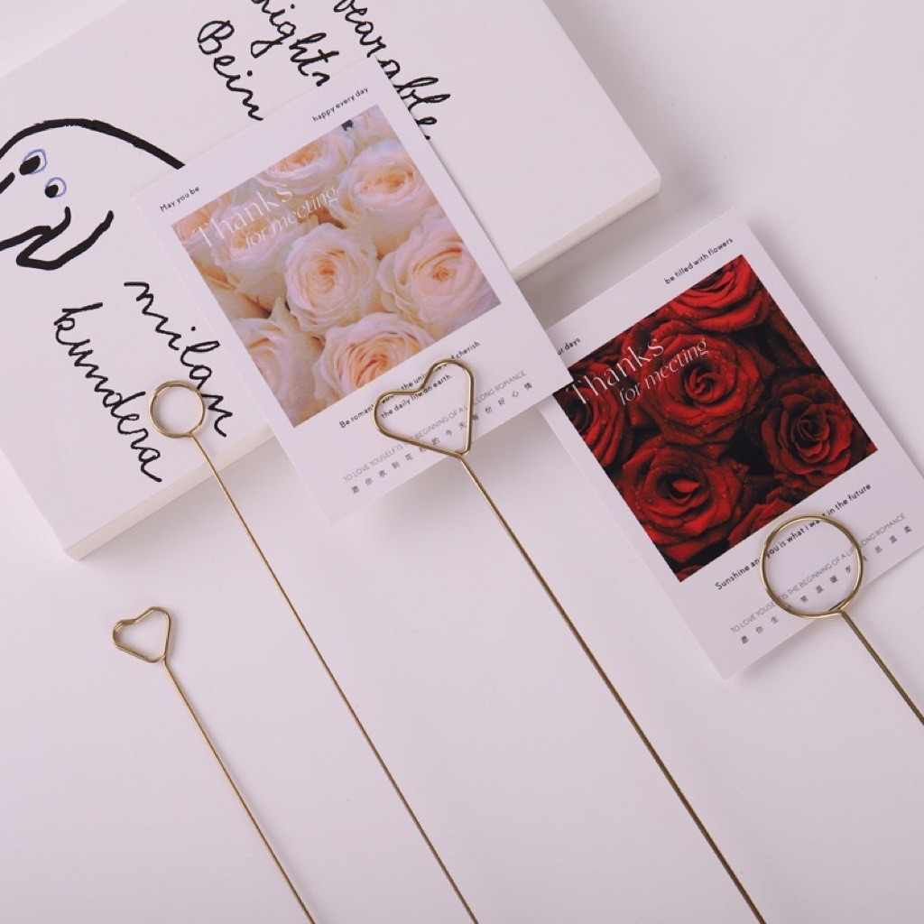 

(STR23) Stick Card Holder Kartu Ucapan Gold / Penjepit Foto Memo Klip Penyangga Kartu / Stick Holder Kartu Ucapan Buket Bunga