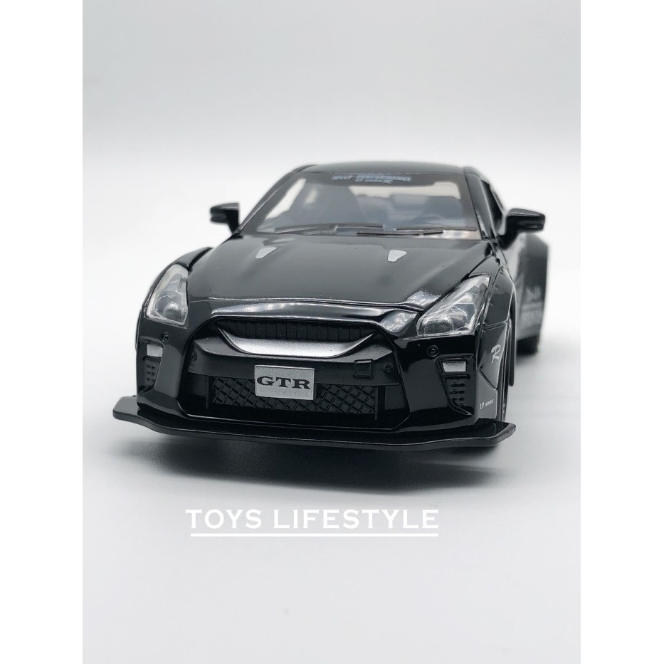 Miniauto Diecast - Nissan GT-R R35 (Hitam) Skala 1:32