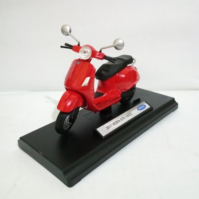 Toys Vespa GTS 125cc 2017 Welly Mainan Anak