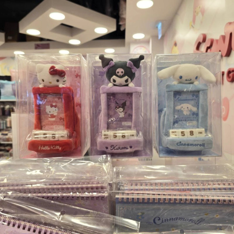 Japan Sanrio Original 2025 Desktop Doll Perpetual Calendar Kitty Kuromi Cinnamoroll Cartoon Doll Car