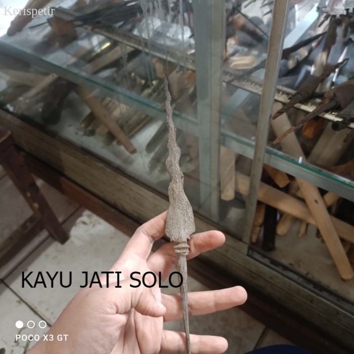 

ajimat tombak korowelang sepuh kediri Antikan KJS61 murah antik