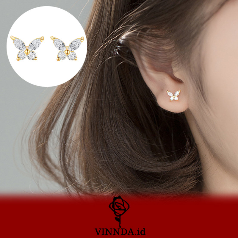 Anting Kupu-Kupu Kecil Berlapis Emas dengan Zircon yang Dihiasi VINNDA