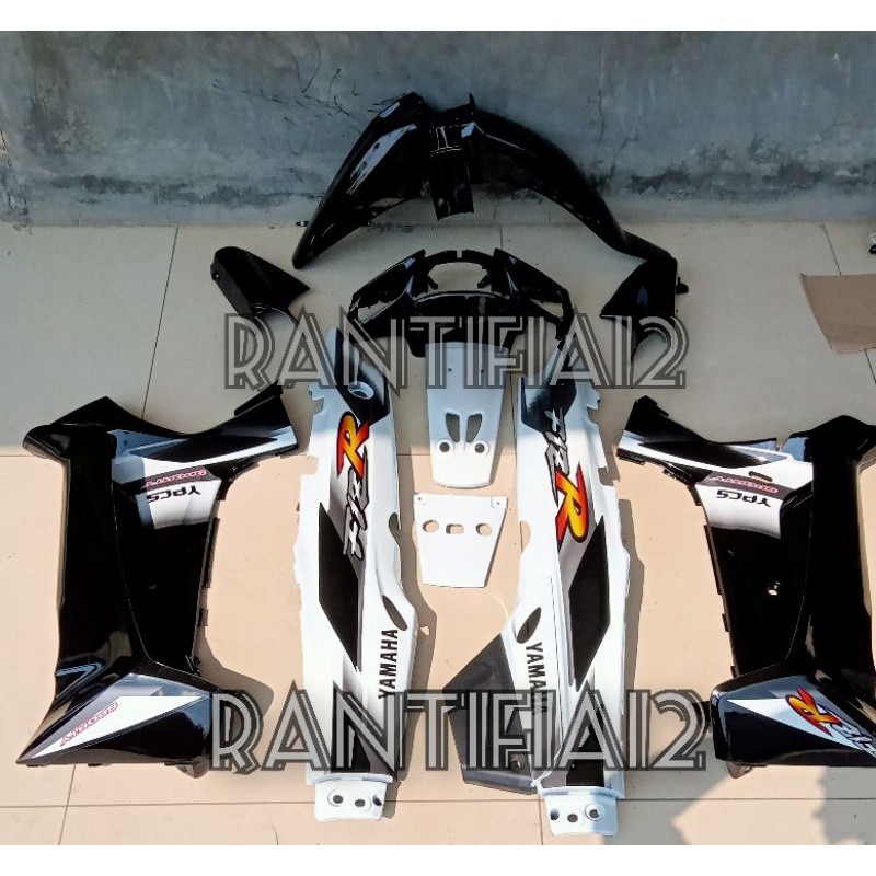 Cover bodi Fizr Full set Bodi motor Yamaha Fizr Fiz R Hitam Putih Sporty 2001 SPORTY HITAM