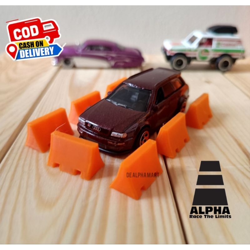 MINIATUR PEMBATAS JALAN DIORAMA 1/64 DIECAST HOTWHEELS