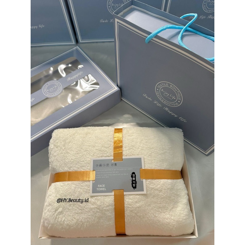 

[HY.Beauty.id] Hampers Handuk Besar 1PCS 70x140cm / Hampers Kado Souvenir / Hampers Wedding Pernikahan / Paket Kado Hampers / Gift Kado Handiah Ulang Tahun