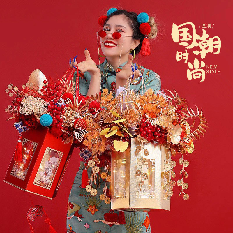 

Paper Bag CNY motif KOI / Vas Kotak Tas Paper Bag Chinese New Year / Paper Bag Motif Koi