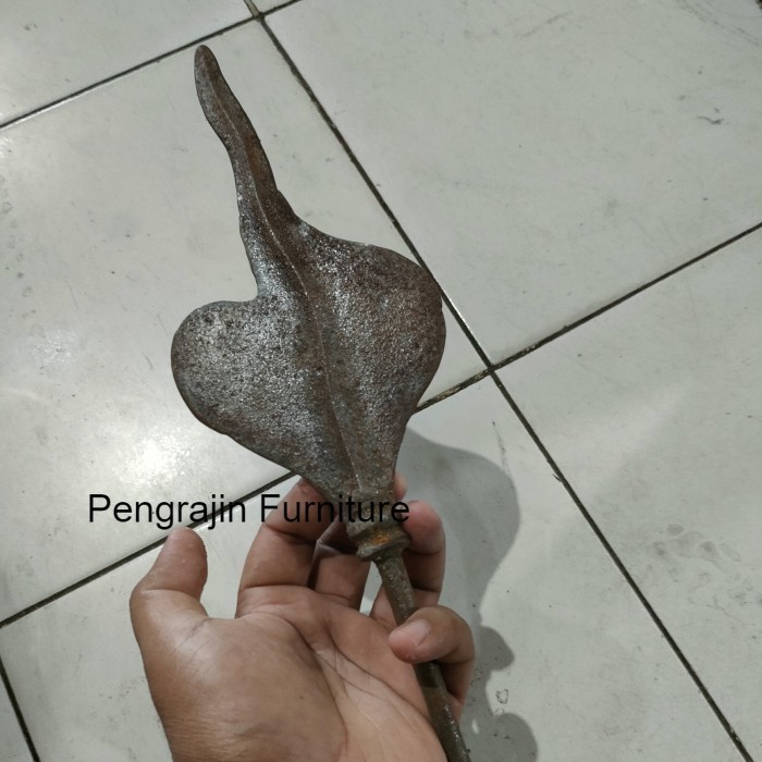 

Tombak Banyak Angrem Pamor keleng antik MURAH MERIAHH