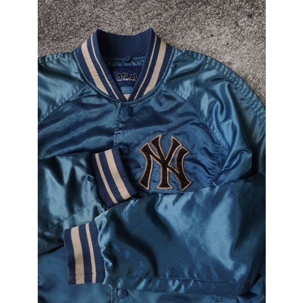 varsity mlb yankess new york second original