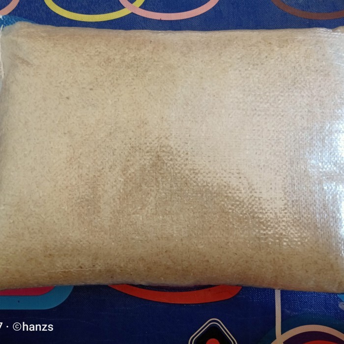 

beras anyar super 10kg rojolele