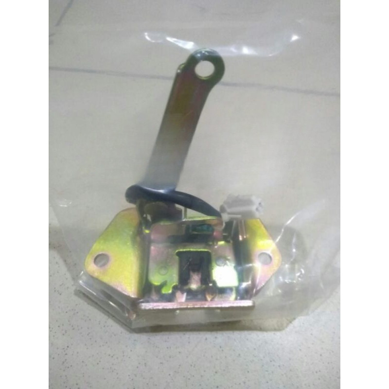 Door lock bagasi - kunci pintu bagasi Avanza Xenia lama