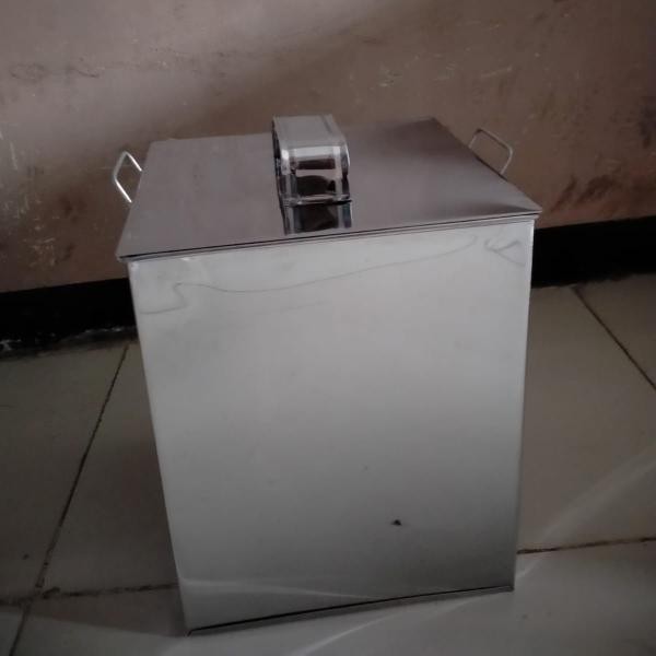 [STOK TERBARU] Berkualitas Ember Stainless Kotak HandiCraft Uk. 24cm Tinggi 30cm Polos. Paling Laris