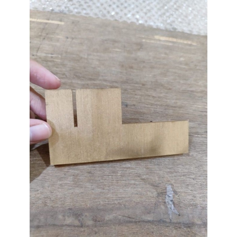 standing akrilik (bahan akrilik)